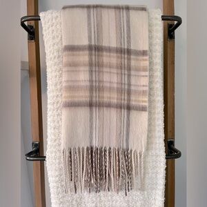 Women’s Large Plaid Scarf. Very soft.